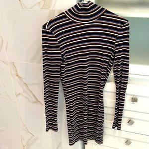 Very comfortable turtleneck dress